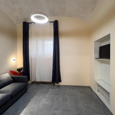 Apartamento 3 Bedroom With Private Bathroom Roma
