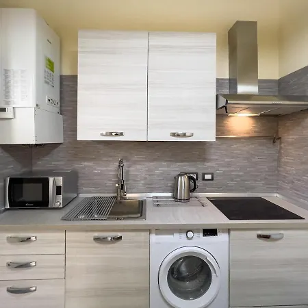 3 Bedroom With Private Bathroom Rome