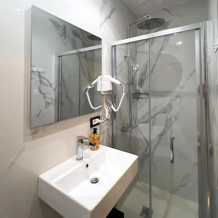 Apartamento 3 Bedroom With Private Bathroom *