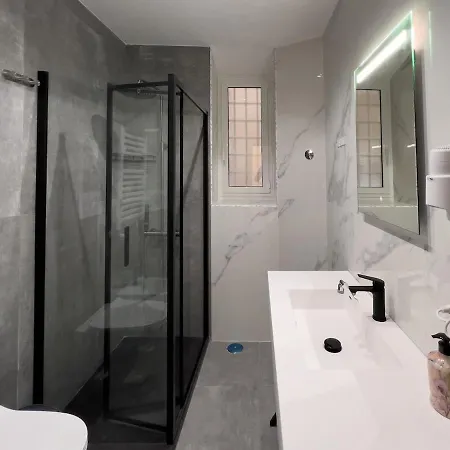 3 Bedroom With Private Bathroom Apartment