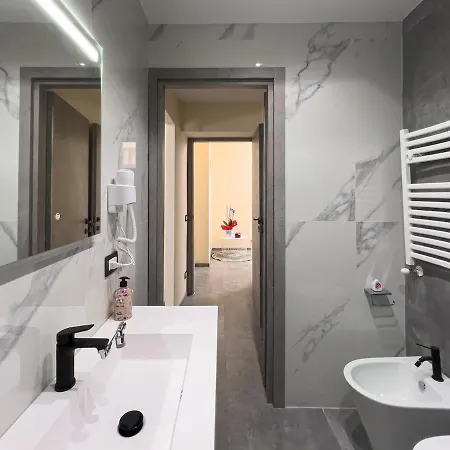Apartamento 3 Bedroom With Private Bathroom